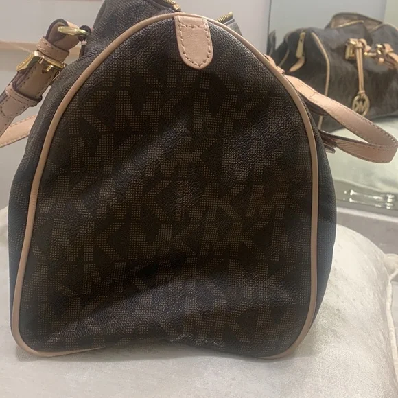 Michael Kors Purse - Picture 5 of 6